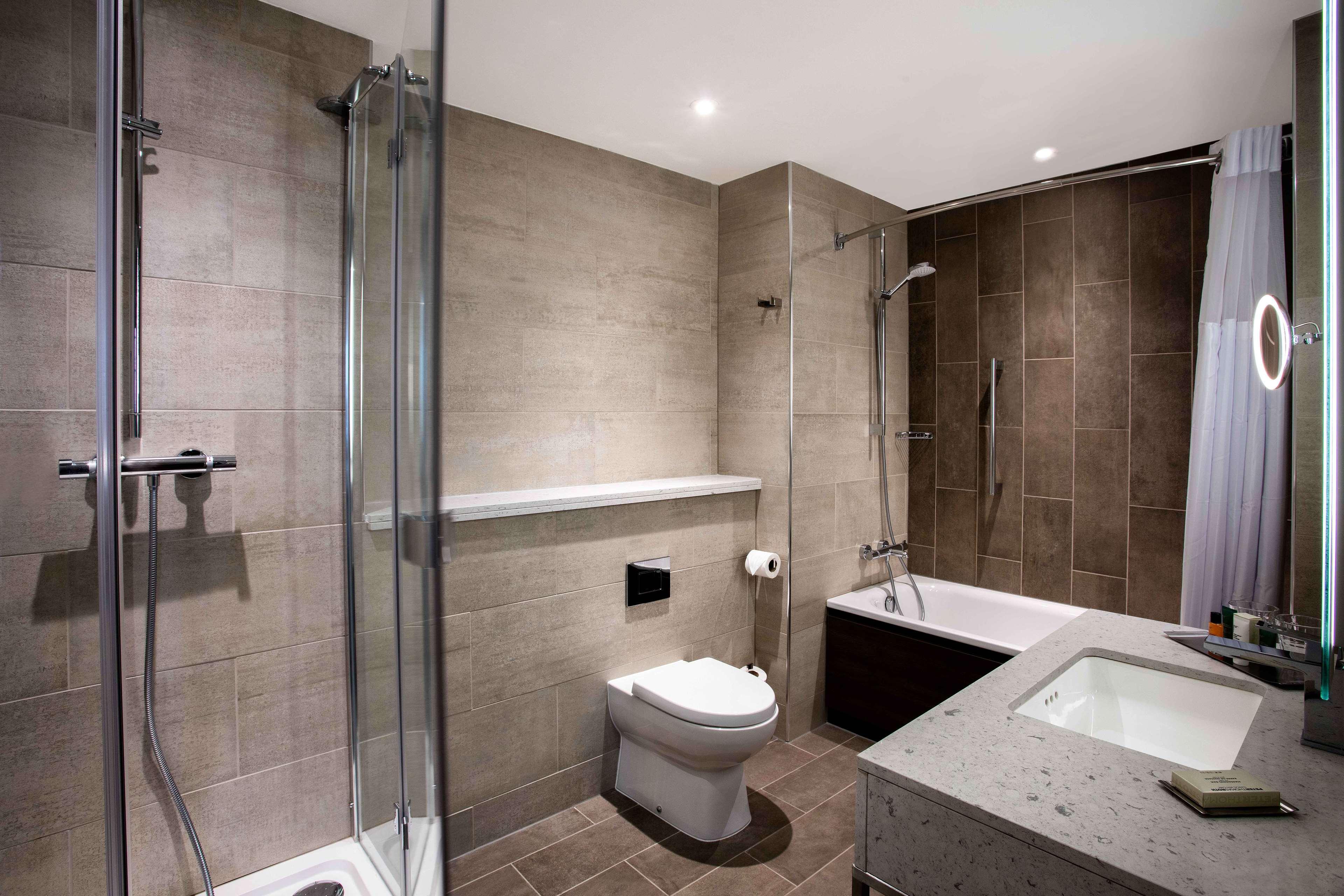 Hilton Edinburgh Carlton Hotel Екстериор снимка