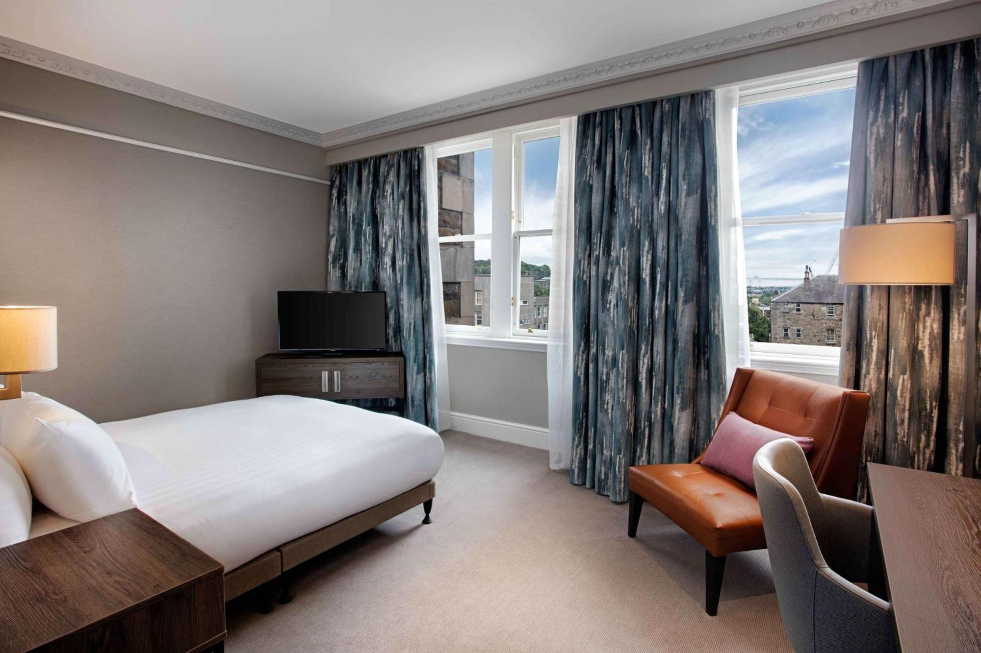 Hilton Edinburgh Carlton Hotel Екстериор снимка